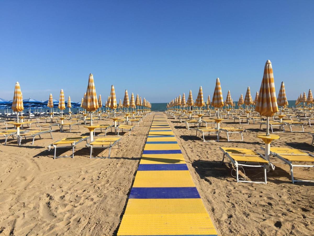 Appartamento Dalmazia 10 Lido di Jesolo Luaran gambar